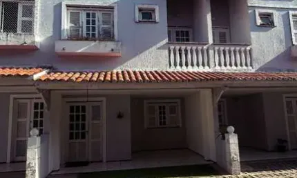 Casa em condomínio fechado com 3 quartos à venda na rua zuca accioly, 1001, manoel dias branco, fortaleza por r$ 490.000