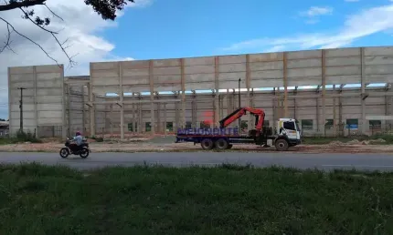 # Alugo Galpão BR – 135, com 4.000 m², pertinho da Loja PMZ