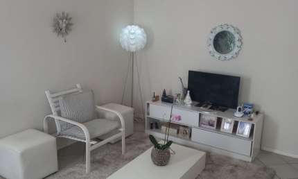 Lindo Apartamento de 01 Quarto ,Magalhães Neto ,Pituba ,,01 Garagem .