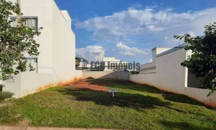 Terreno no Condomínio Portal Ville Flamboyant em Porto Feliz