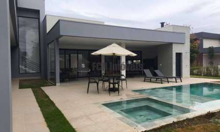 Casa no Condomínio Portal Ville Gardênia em Boituva