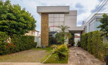 Casa à venda no Residencial Laranjeiras,  área construída de 347 m², sofisticada e Confortável. bairro Flores, Manaus-AM.