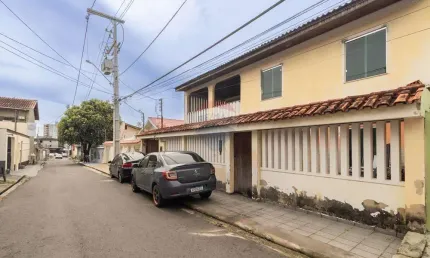 Casa à venda na Rua Joaquim Curado, 148, Parque 10 de Novembro, Manaus