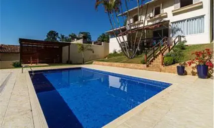 Casa tipo para venda em Roseira com 4 quartos, sendo 2 suítes, 350m²