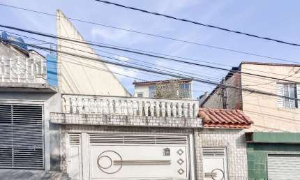 Casa tipo para venda em Vila Fanton com 2 quartos, sendo 2 suítes, 302m²