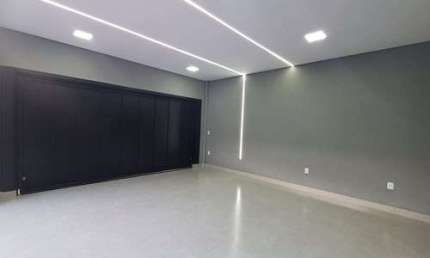 Casa de vila para venda em Jardim Natal I com 3 quartos, sendo 1 suíte, 133m²