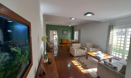 Casa no condomínio Condomínio Quinta da Malota II para venda com 3 quartos, sendo 1 suíte, 315m²