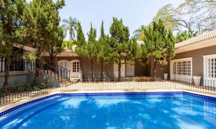 Casa no condomínio Condominio Villa Verde para venda com 6 quartos, sendo 2 suítes, 670m²