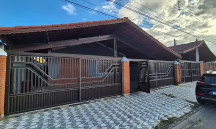 Casa tipo para venda em Caiçara com 4 quartos, 179m²