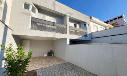 Casa tipo para venda em Aliança com 2 quartos, sendo 1 suíte, 105m²
