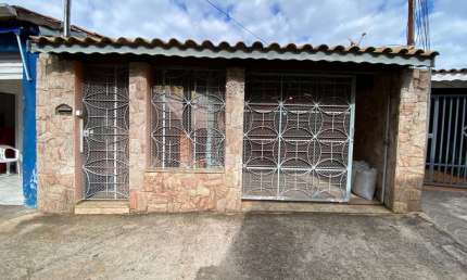 Casa com 4 quartos à venda na Rua Castro Alves, 875, Vila Aparecida, Bragança Paulista