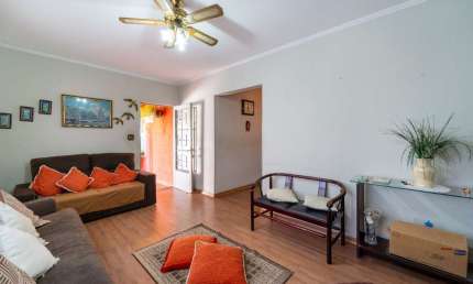 Casa tipo para venda em Região Central com 3 quartos, 181m²