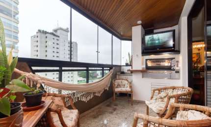 Apartamento tipo para venda com 3 quartos, sendo 3 suítes, 230m²