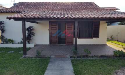 Casa para Venda em Saquarema, Gravatá, 3 dormitórios, 1 suíte, 2 banheiros, 1 vaga