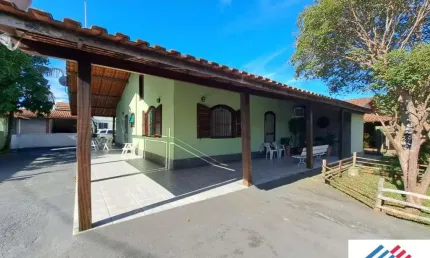 Casa para Venda em Saquarema, Itauna, 5 dormitórios, 1 suíte, 4 banheiros, 3 vagas