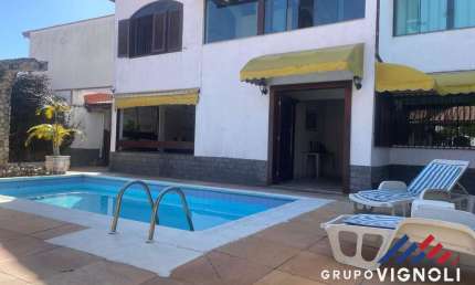 Casa para Venda em Saquarema, Boqueirão, 5 dormitórios, 3 suítes, 6 banheiros, 2 vagas