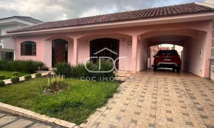 EXCELENTE CASA EM CONDOMÍNIO FECHADO NO JARDIM CARVALHO