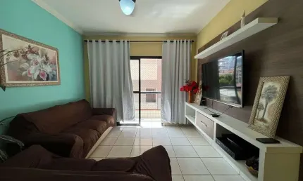 Apartamento 1 domritório com sacada, Canto do Forte em Praia Grande