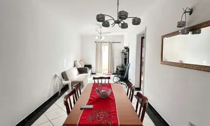 Apartamento no Canto do Forte - 02 dormitórios - FRENTE RUA - Lazer Completo!