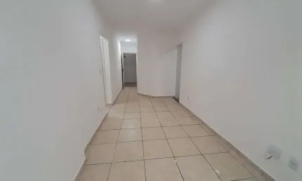 Apartamento à Venda 2 dormitórios sendo 1 suíte com 1 vaga, Praia Grande - SP