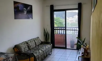 Apartamento 1 dormitório de escada - 50m² - Boqueirão