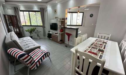 Apartamento à Venda  com 1 Dormitório na Vila Guilhermina, Praia Grande - SP