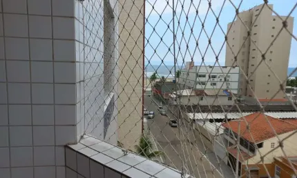 Encante-se com o Mar: Apartamento de 2 Dormitórios e Vista na Vila Guilhermina!