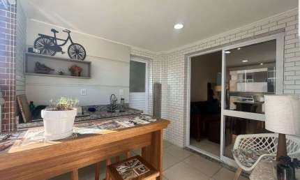 Belíssimo apartamento à VENDA na Vila Guilhermina, Praia Grande - SP.