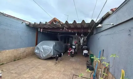 Casa 2 Dormitórios sendo 1 Suíte a Venda no Maracanã - Praia Grande, SP