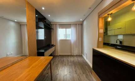 Aconchegante Apartamento Mobiliado de 60m² com 2 Dormitórios 2 Suítes + lavabo