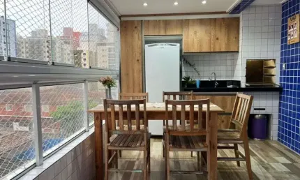 Amplo Apartamento de 153m² | 3 Dormitórios | Sacada