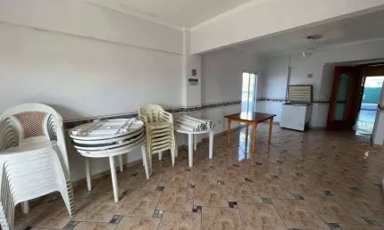 Apartamento de 1 dormitório de 39m² com sacada no boqueirão em praia grande sp