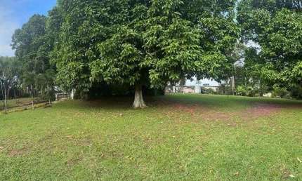 Terreno à venda na Avenida Aliomar Baleeiro, Pau da Lima, Salvador