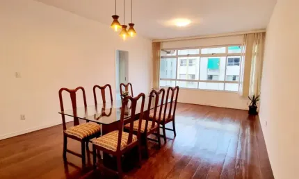 Amplo Apartamento de 115m² Reformado, 3 Quartos com Suíte, em Excelente Localização