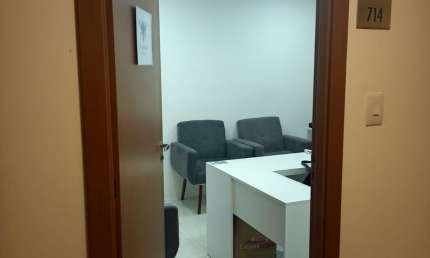 Sala Comercial à Venda no Vasco da Gama Plaza - 27m², Com Vaga e Móveis Opcionais