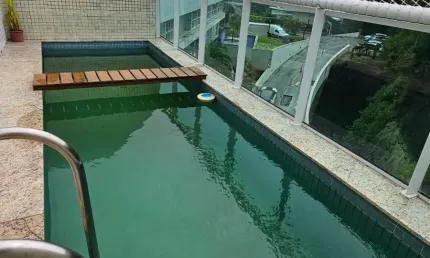 Cobertura duplex de luxo no costa espanha – 2 quartos, 2 suítes e piscina privativa