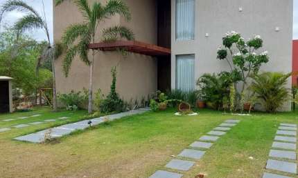 Casa Dúplex Mobiliada na Costa do Sauípe – Exclusividade e Sofisticação