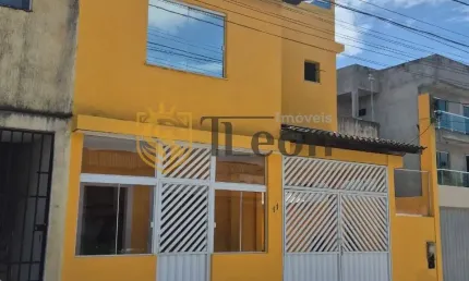 Casa em Condomínio Fechado – Mobiliada e com Excelente Acabamento