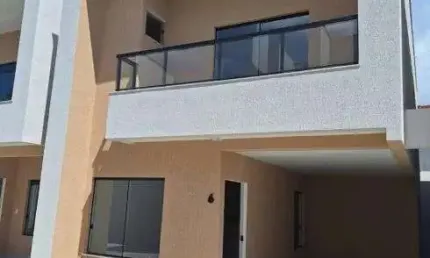 Imóvel para venda possui 170 metros quadrados com 4 quartos em Pitangueiras - Lauro de Freitas - BA