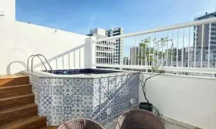 COBERTURA - 1/4 E SALA - 70M² - PORTEIRA FECHADA - GRAÇA