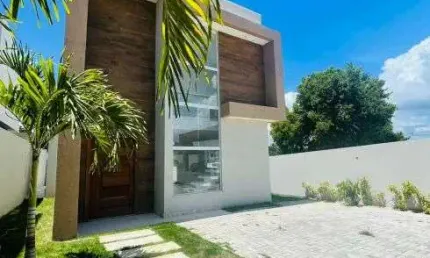 Casa Duplex 4/4 sendo 3 suítes no HortoVille em Abrantes R$ 1.050.000,00