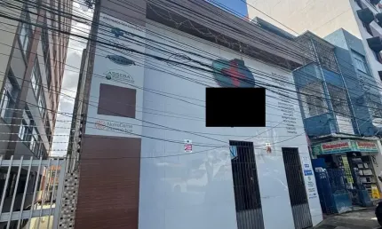 Oportunidade de prédio comercial no Campo da Pólvora