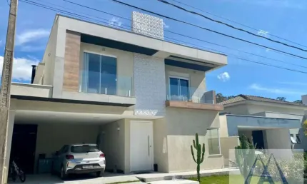 SOBRADO EM CONDOMINIO FEVHADO COM 3 SUÍTES - RESIDENCIAL VEREDAS