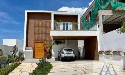 SOBRADO EM CONDOMINIO FECHADO - 4 SUÍTES - GRANJA ANITA