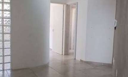 Apartamento com 2 dormitórios, podendo ser comercial ou residencial
