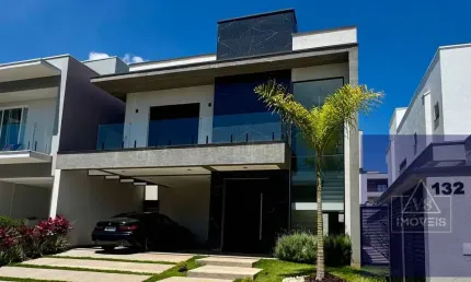 SOBRADO EM CONDOMÍNIO FECHADO COM 3 SUÍTES - MOSAICO ESSENCE