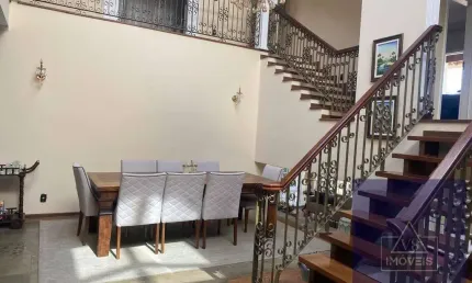 Casa com 4 quartos à venda na Vila Oliveira, Mogi das Cruzes 