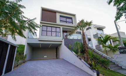 Casa á venda no condominio Bella Cittá fazenda rodeio com