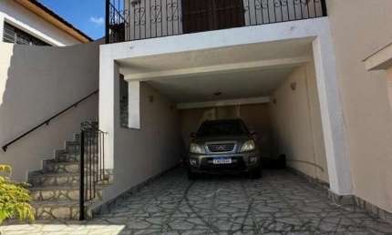 Sobrado para Venda em Mogi das Cruzes, Vila Vitória, 3 dormitórios, 2 suítes, 4 banheiros, 2 vagas