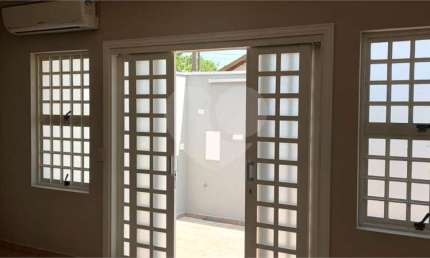 Casa com 3 quartos à venda em Vila Independência - SP